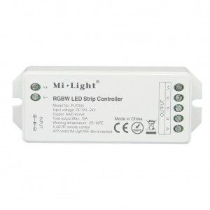 4 zónás RGBW LED szalag vezérlő 
