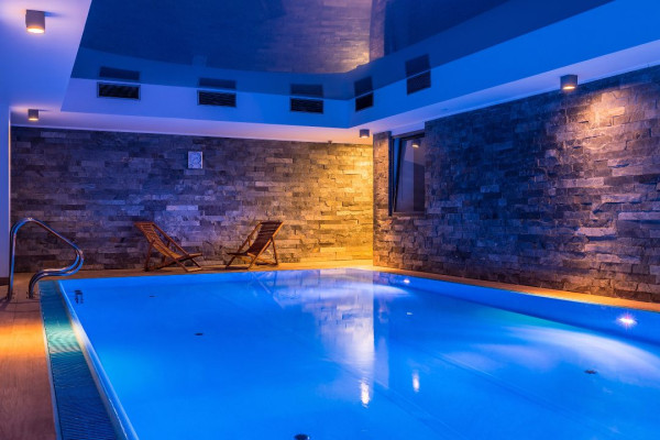 medence led világítás