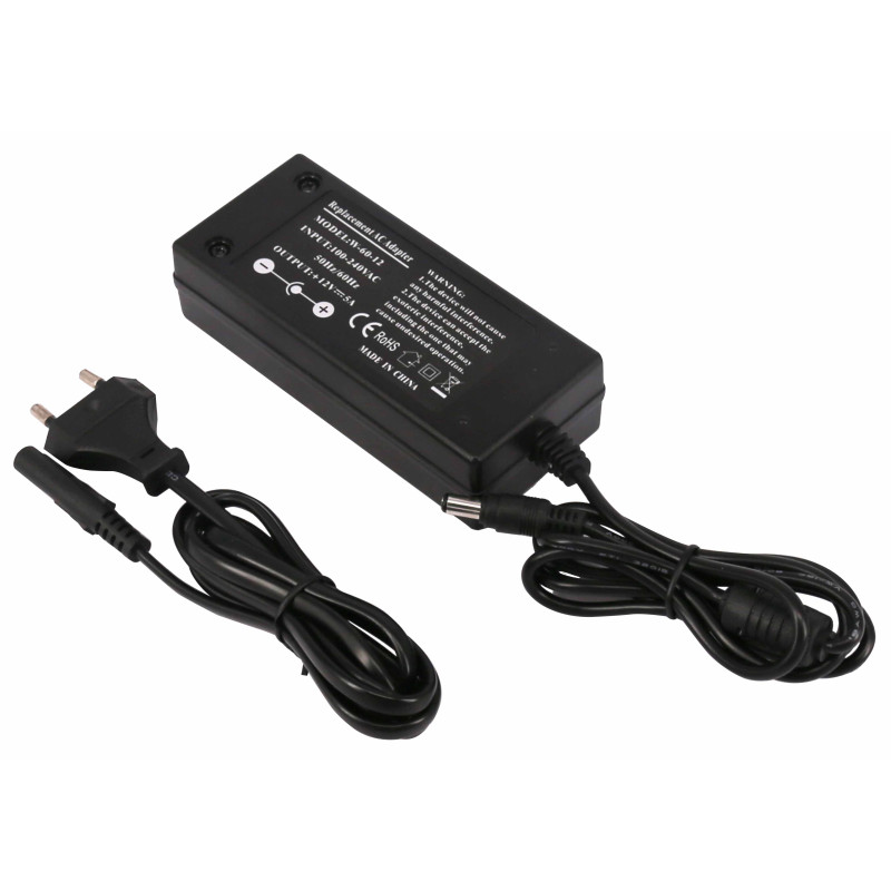 LED adapter tápegység 12VDC 60W 3év garancia csendes működésű dugvillás