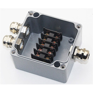 WATERPROOF ALUMINIUM BOX TERMINAL BLOCK IP68 450V/24A - 3 TERMINALS