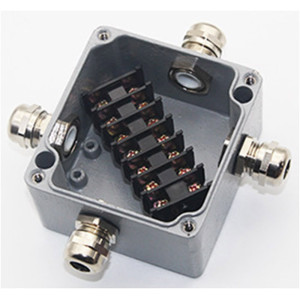 WATERPROOF ALUMINIUM BOX TERMINAL BLOCK IP68 450V/24A - 4 TERMINALS